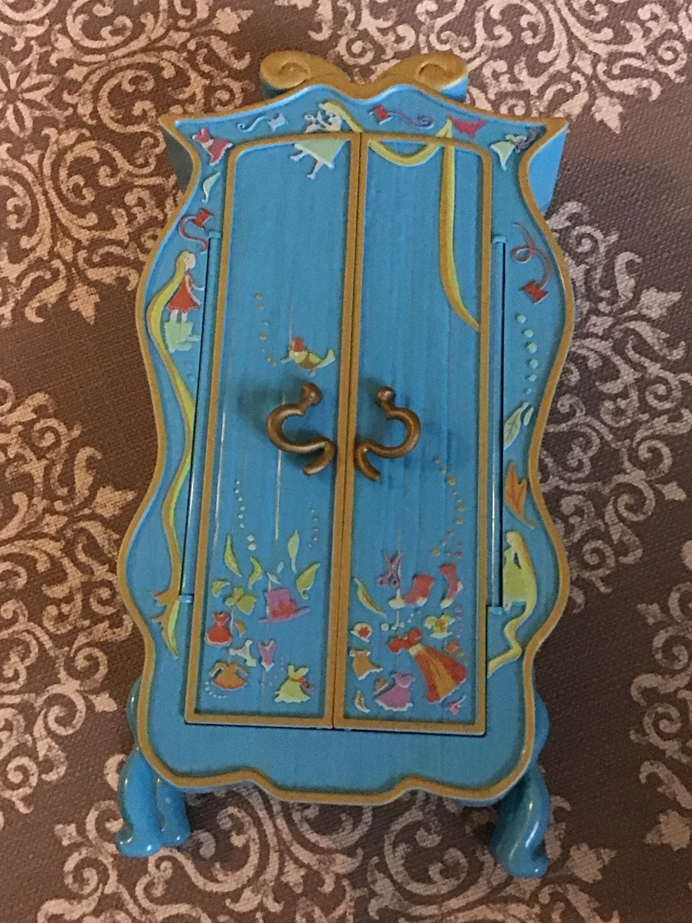 Disney Store Rapunzel’s Wardrobe Armoire Barbie sized
